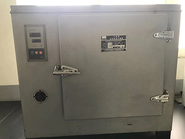 電熱恒溫干燥箱